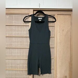 Aritzia - Babaton - Contour V Neck Romper in Scarab